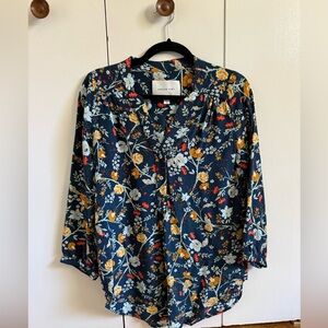 Amour Vert Navy Floral Blouse